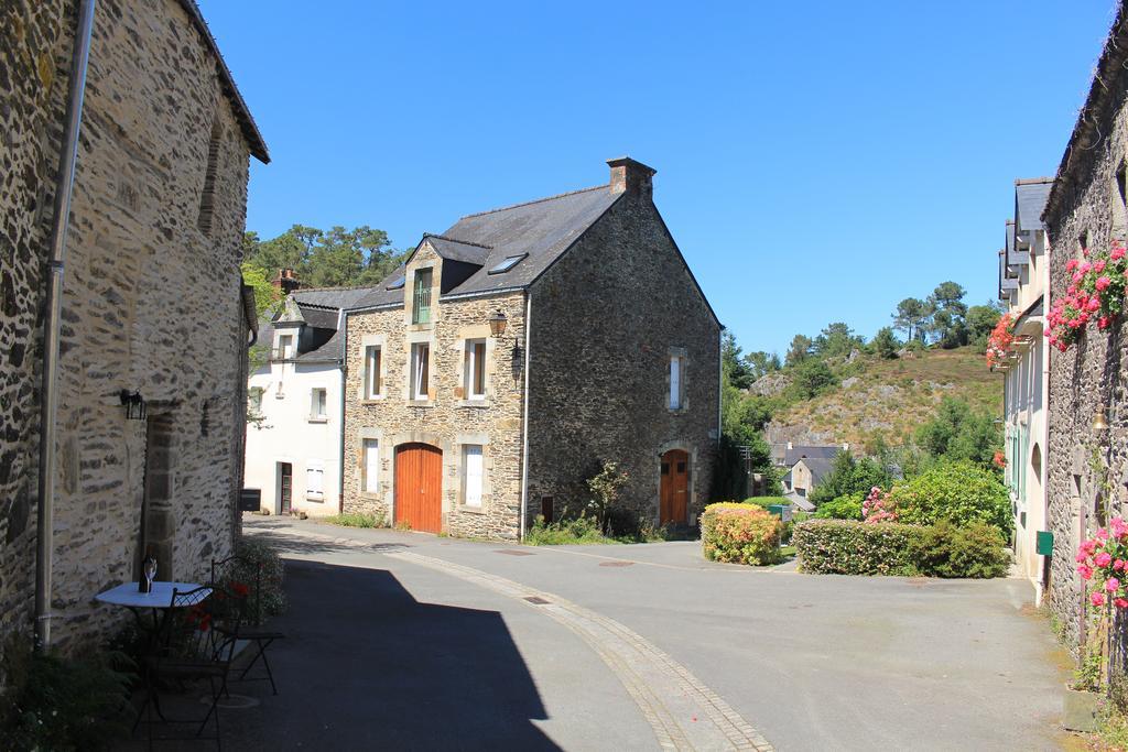 Villa "Number 26" Town House Rochefort-en-Terre Esterno foto