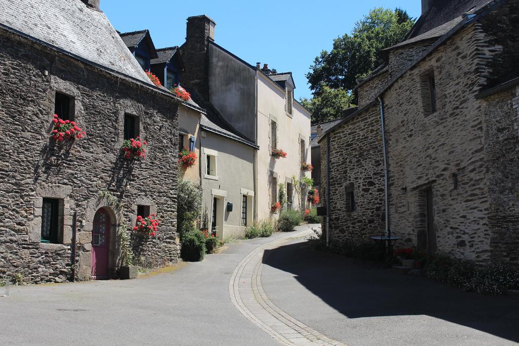 Villa "Number 26" Town House Rochefort-en-Terre Esterno foto