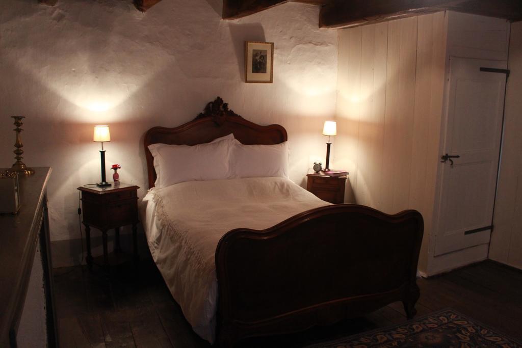 Villa "Number 26" Town House Rochefort-en-Terre Esterno foto