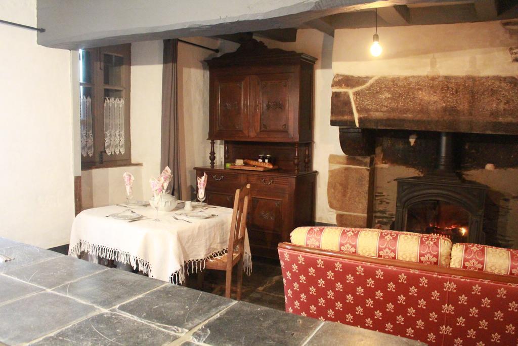 Villa "Number 26" Town House Rochefort-en-Terre Esterno foto